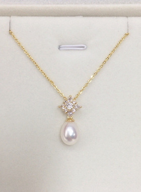 天然淡水珍珠水滴形项链