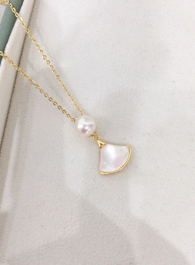 天然淡水珍珠小裙子女吊坠