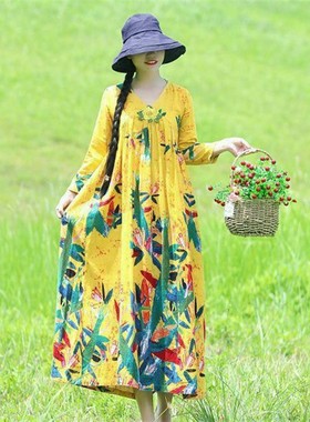 民族风刺绣胸花棉麻连衣裙女2026春夏大码宽松V领印花大摆长裙子