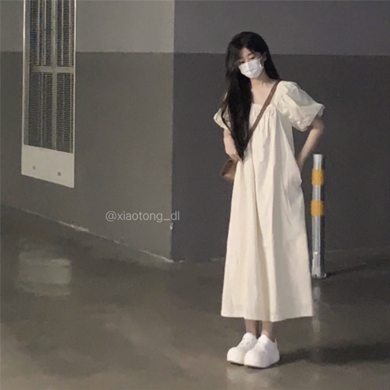 法式高级感泡泡袖连衣裙女夏季2025年新款宽松纯色复古方领长裙子