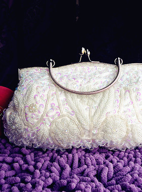 手拿女包红包新娘包结婚包伴娘包红色晚宴包缎十二色