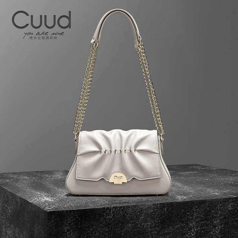 Cuud女包夏季2026新款白色褶皱云朵包轻便链条包高级感单肩斜挎包