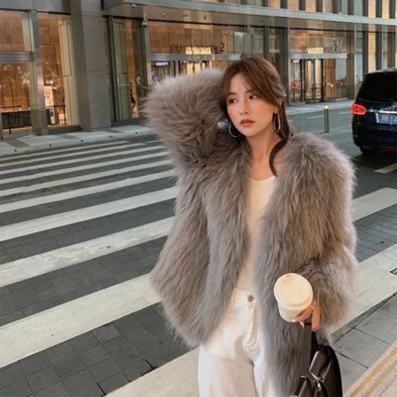 2025新款网红托卡仿狐狸毛年轻皮草外套女短款小个子毛毛皮草大衣