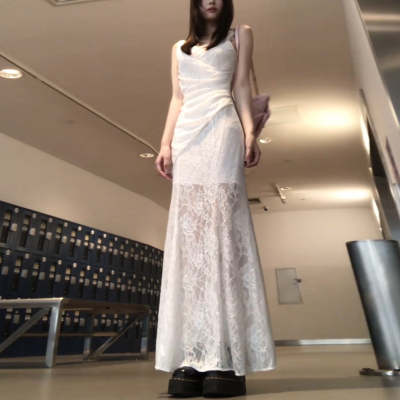 法式白色蕾丝吊带连衣裙子女夏季2025新款修身包臀绝美巨好看长裙
