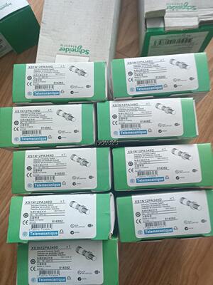 全新原装正品施耐德传感器XS1N12PA349D，共6pcs【询价】