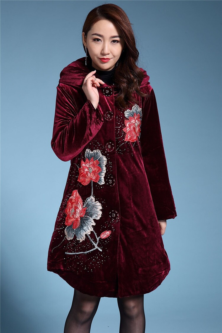 新款老奶奶棉衣冬季棉服女中老年加厚宽松外套洋气中长款孔雀棉袄