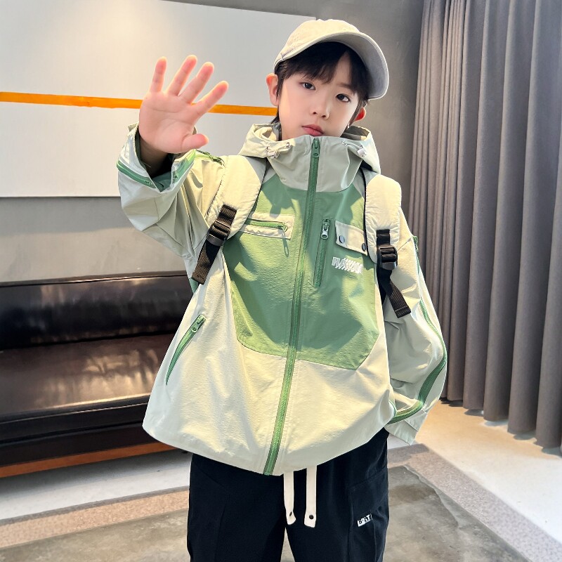 日本JGYP2026新款儿童春装外套男童中大童工装帅气冲锋衣春季睡衣