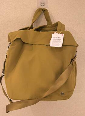 lululemon On My Level Bag  女士单肩 斜挎背包 19L容量 30*24*3