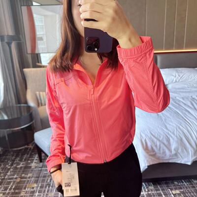 lululemon lightweight cropped track jacket 女士短款外套