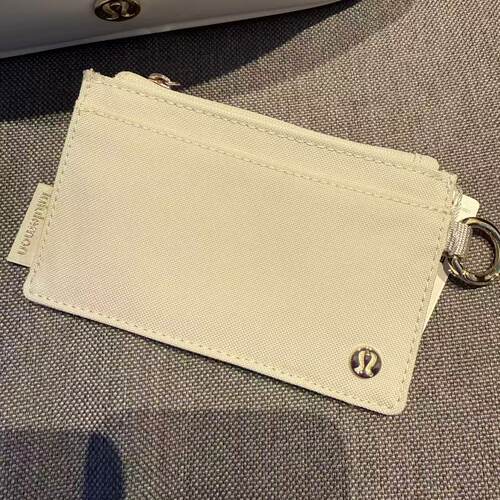 lululemon clippable card case 卡包 证件包