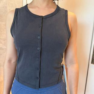 lululemon soft ribbed 女士罗纹前侧纽扣款背心