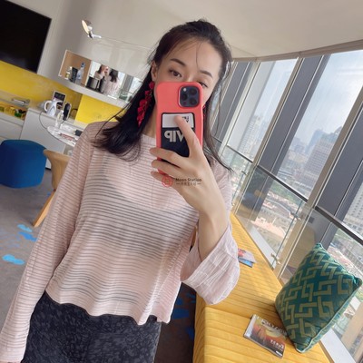 Sleeve女士网纱长袖长度及臀