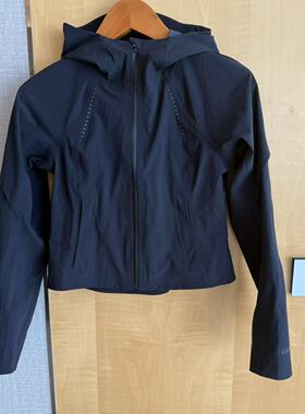 lululemon fast and free cropped waterproof jacket 女士外套
