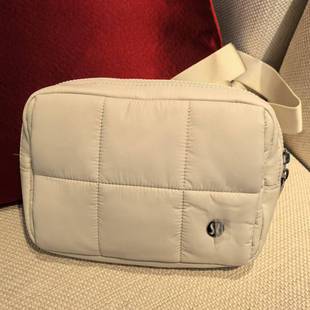 lululemon quilted grid belt bag 腰包 斜挎包