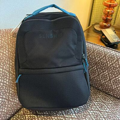 lululemon new crew mesh backpack*SLNSH 双肩背包 19L
