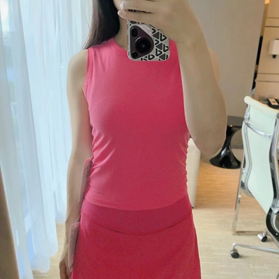 lululemon修身运动裸感面料