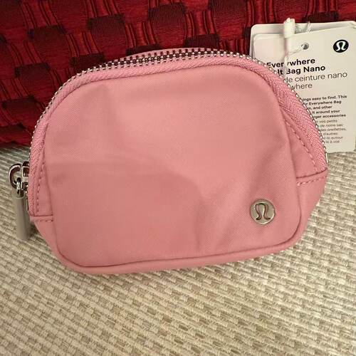 lululemon everywhere belt bag Nano 小物包 臂包