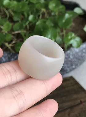 和田玉藕粉色女款戒指