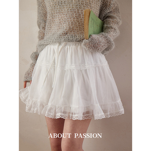 高腰松紧腰蕾丝花边短裙 About Passion
