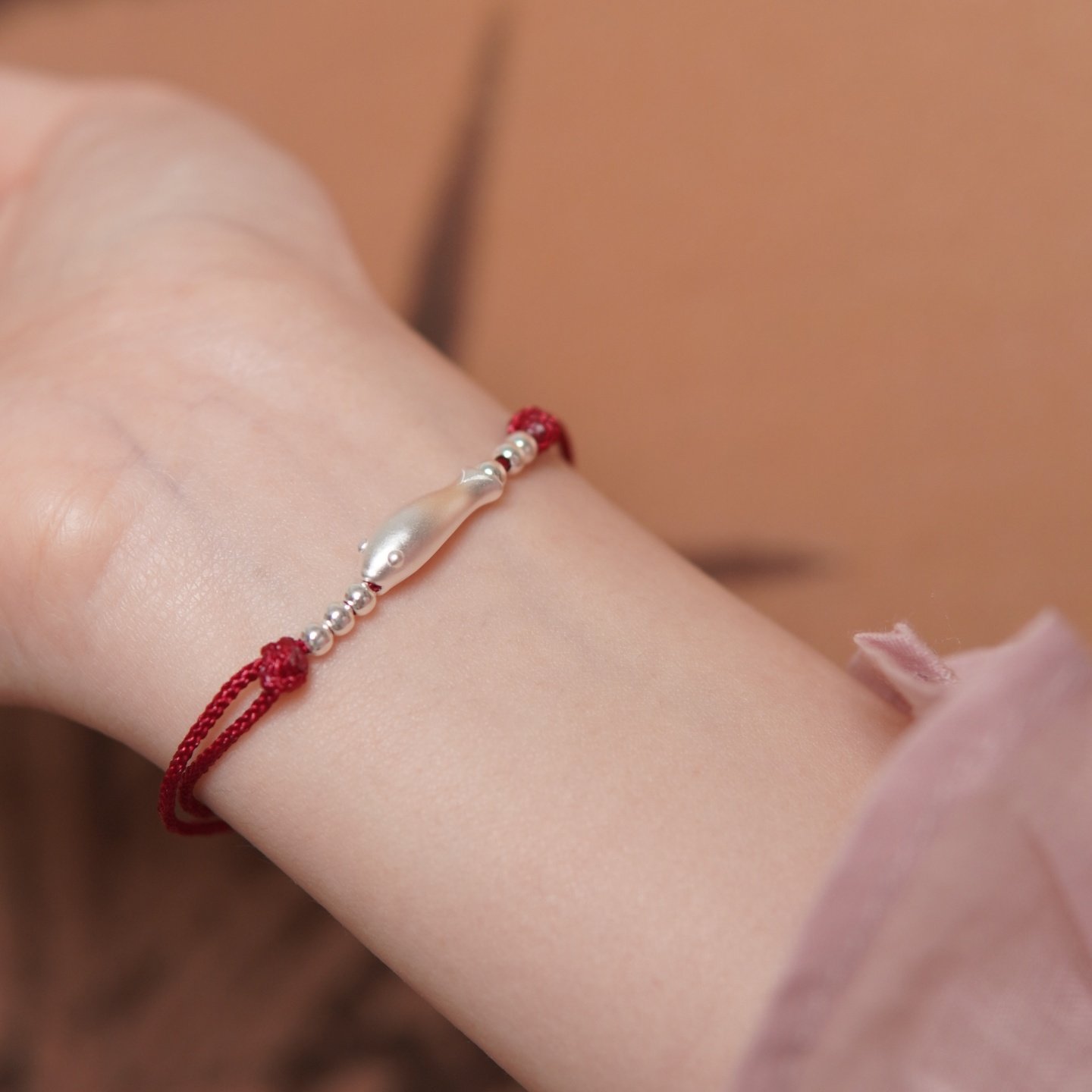 【福鱼】999足银小鱼锦鲤红绳手链本命年原创情侣礼物送女友好运,饰品/流行首饰/时尚饰品新,银饰手链,淘宝优惠券,粉丝福利购,淘宝优惠卷