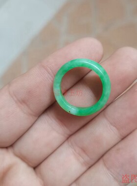 天然缅甸翡翠老坑冰种阳绿玉指环