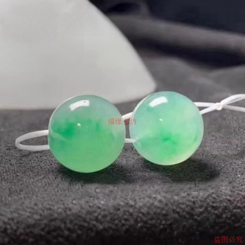 精品缅甸翡翠冰种浅绿色圆珠散珠