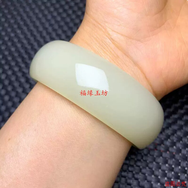 和田羊脂玉青白玉轮胎宽版手镯图片