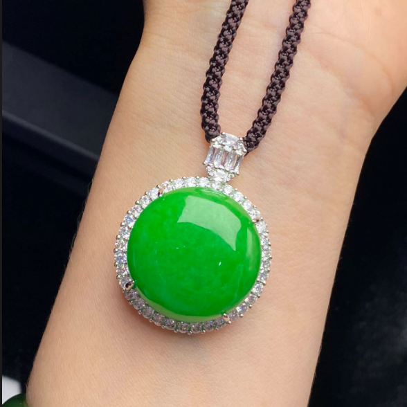 翡翠吊坠镶嵌满绿无事牌圆牌项链辣阳绿满绿毛衣链挂件送礼,珠宝/钻石/翡翠,颈饰,淘宝优惠券,粉丝福利购,淘宝优惠卷