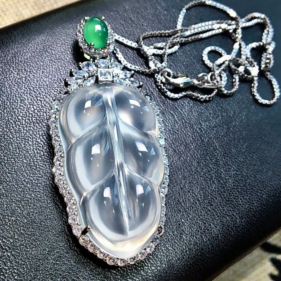 正品冰种玉髓树叶吊坠饰品玉坠女玻璃种银镶嵌白玛瑙叶子项链,珠宝/钻石/翡翠,颈饰,淘宝优惠券,粉丝福利购,淘宝优惠卷