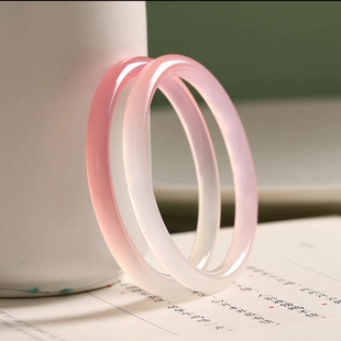 [樱花粉]半粉半白玉髓手镯女时尚粉玛瑙少女水蜜桃粉叮当镯子