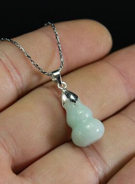 天然翡翠吊坠女项链玉葫芦送925银锁骨链简约清新小吊坠饰品礼物