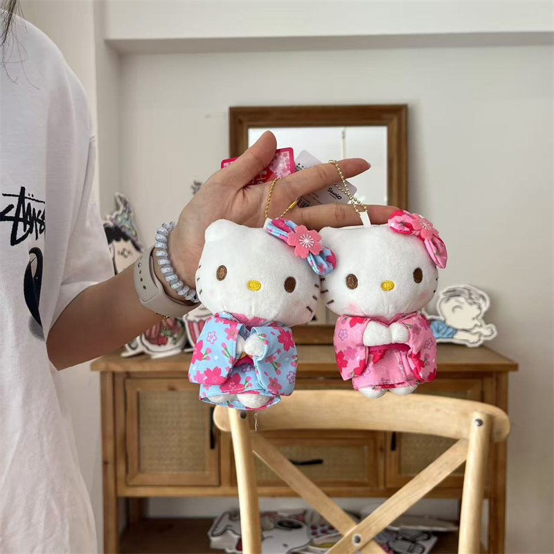 HelloKitty和服系列挂件可爱毛绒公仔玩偶学生生日礼物包包挂饰kt