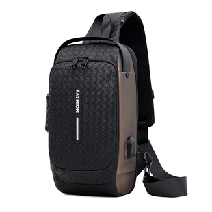 机车包斜挎包出行手提包 背包编织单肩包运动时尚 2026新款 胸包男士