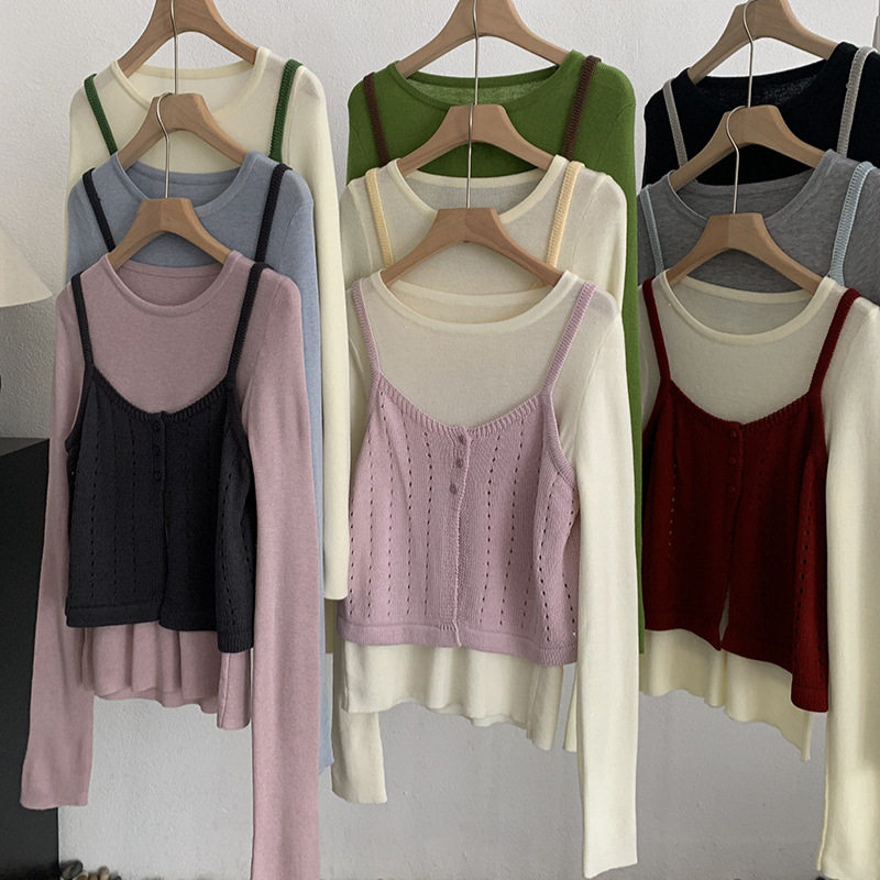 开扣针织马甲+百搭圆领纯色长袖针织衫两件套女打底衫＋吊带背心