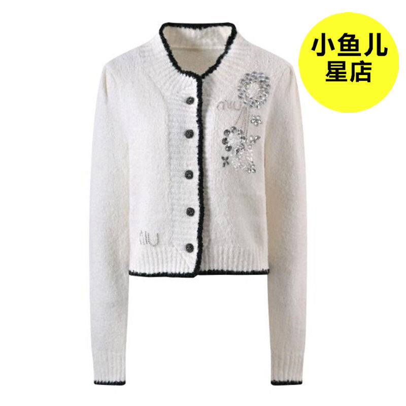 开衫胸口镶钻减龄针织衫