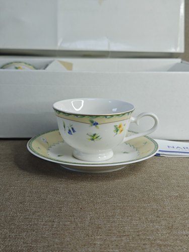 日本进口中古瓷器全新正品鸣海Narumi咖啡杯红茶杯（一杯一碟）