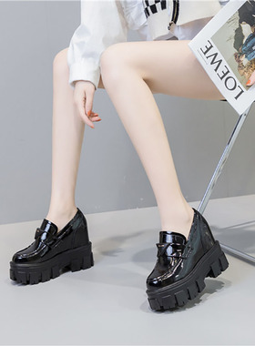 欧货真皮内增高漆皮单鞋女2023年超高跟12cm英伦厚底休闲坡跟皮鞋