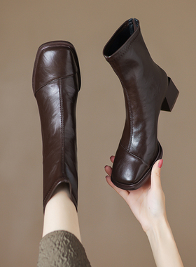 高跟短靴女2024新款秋季大码女鞋41到43胖脚40白色小码靴子313233