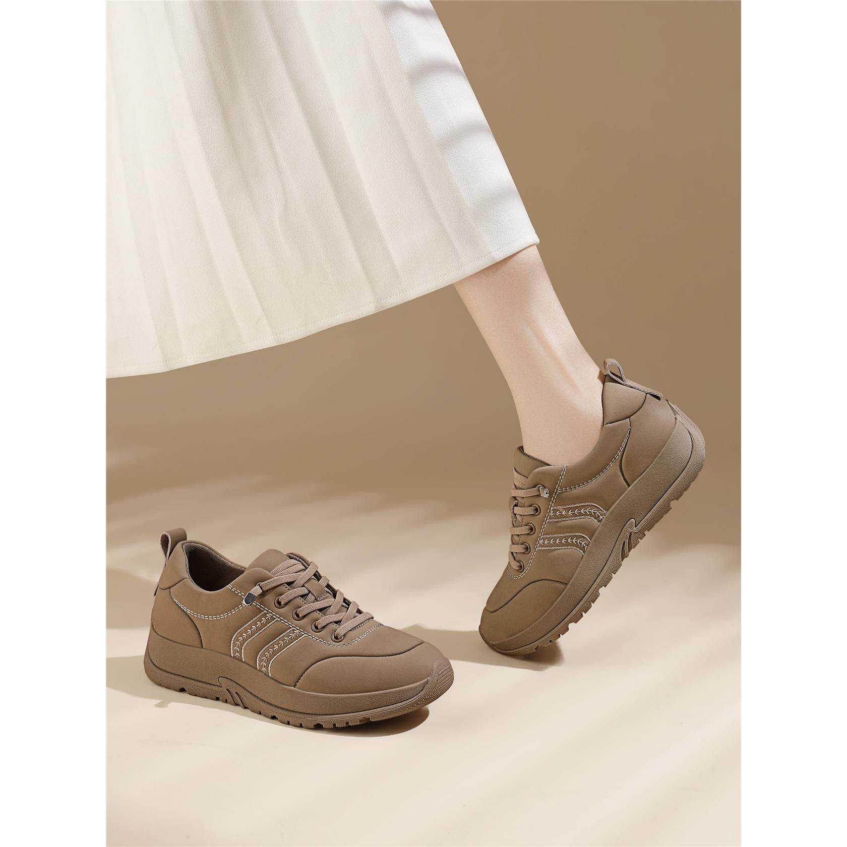 正品2025年秋冬女鞋百搭运动鞋潮流时尚女休闲鞋不累脚软底舒适