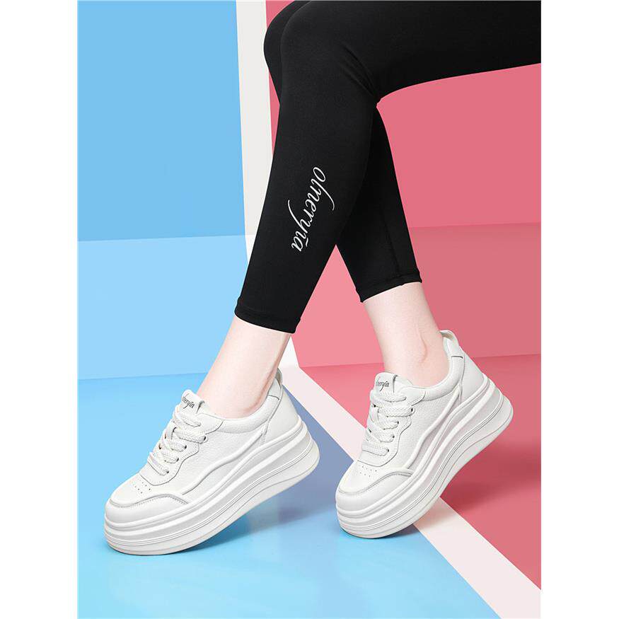 小白鞋女厚底秋季2025新款女士休闲鞋增高软底轻便不累脚运动板鞋