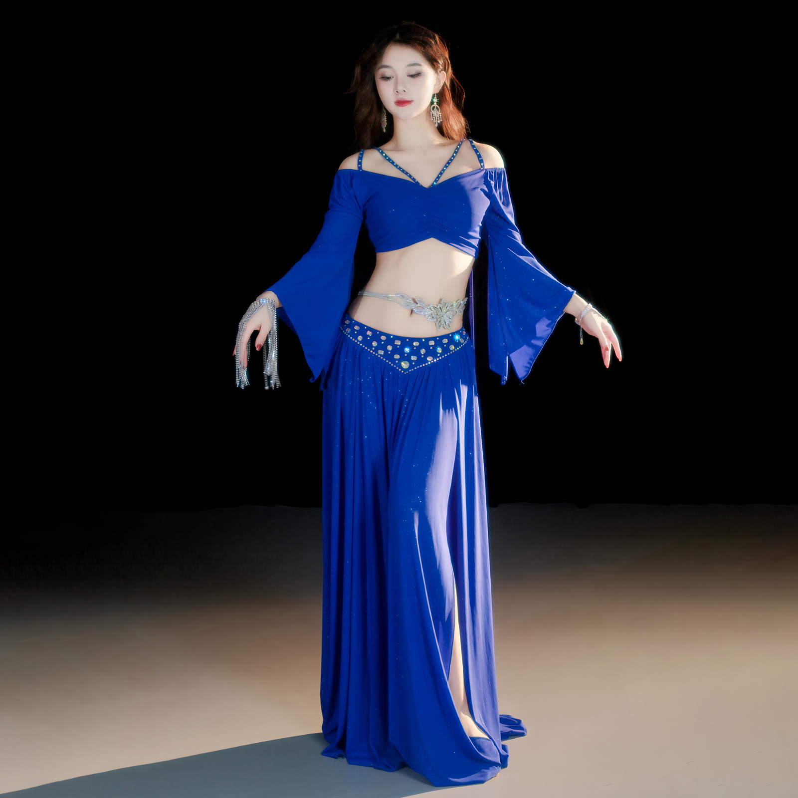 舞娘原创肚皮舞服装秋冬新款保暖长袖裙子练功服套装舞蹈表演服装