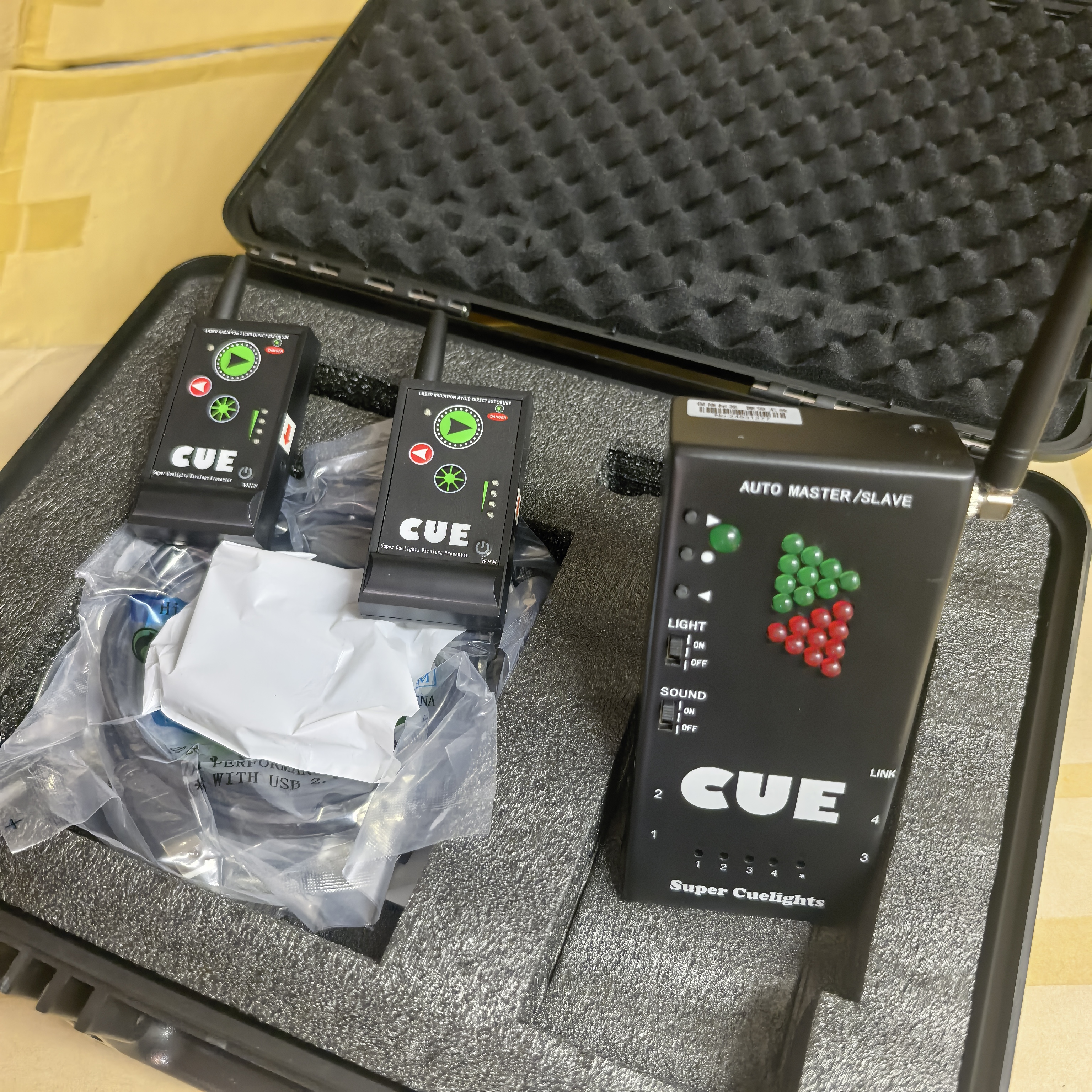 大会发布会专用300-400米1拖4舞美ppt远距离super cue翻页器