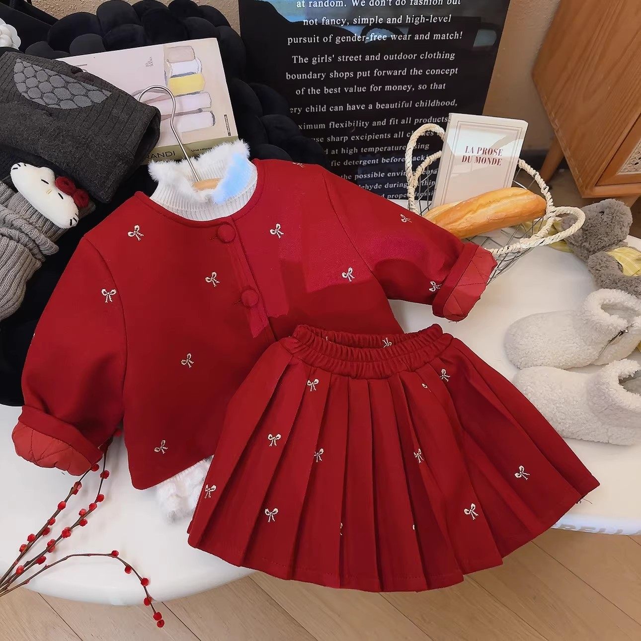 女童新年喜庆套装冬季新款女宝宝洋气时尚新中式外套百褶裙两件套,童装/婴儿装/亲子装,套装,淘宝优惠券,粉丝福利购,淘宝优惠卷