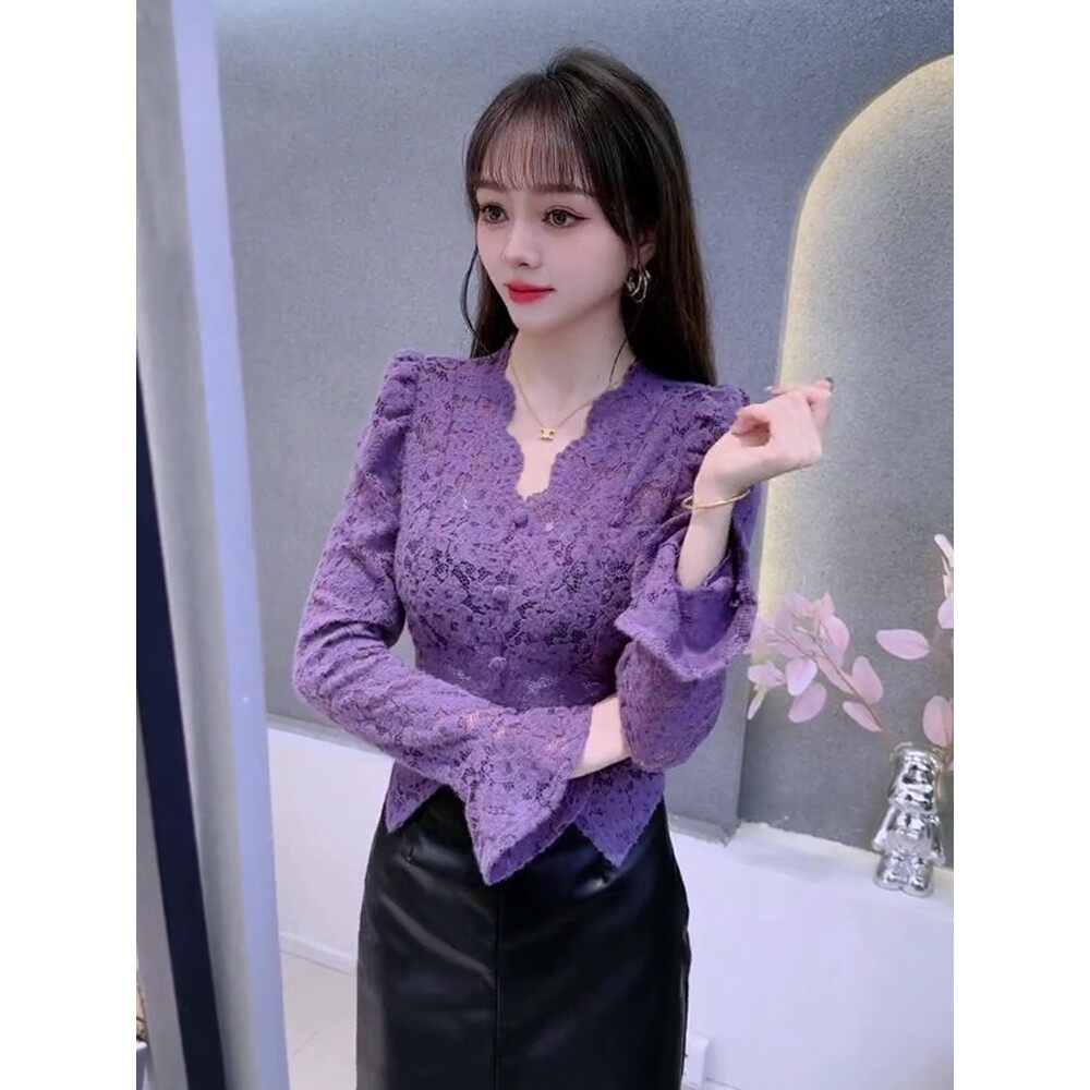 法式V领钩花磨毛打底衫女秋冬新款气质小衫内搭精致时尚蕾丝上衣