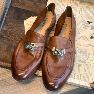 做旧马衔扣一脚蹬懒人 锁扣小皮鞋 猫儿家 进口水洗马皮手工乐福鞋