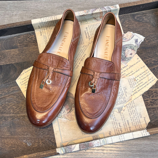 唐拉丁手工水洗马皮乐福鞋女英伦复古锁扣一脚蹬懒人鞋超软小皮鞋