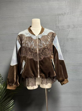镜服饰冬季新款复古蕾丝拼接牛仔外套女宽松设计感短外套10723