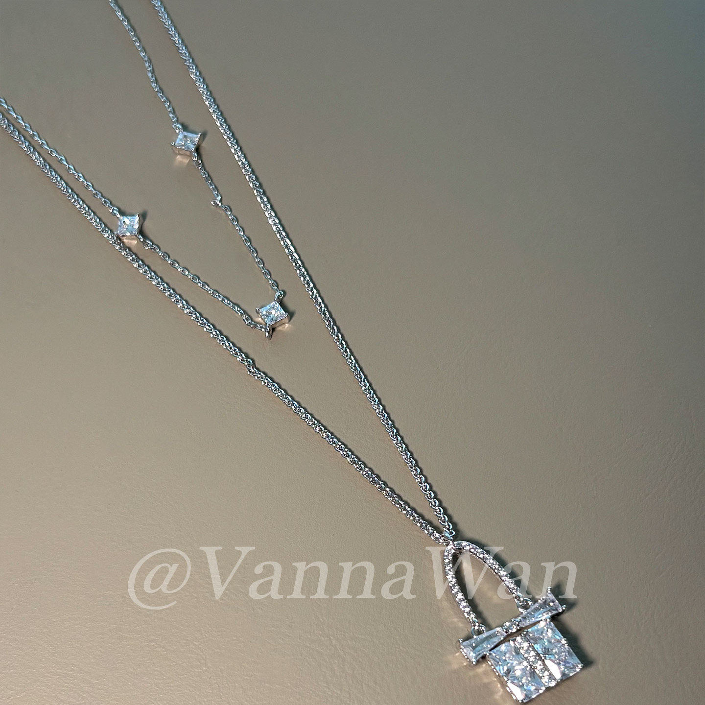 VanWan巴黎千金！双层叠戴包包镶钻项链26新贵气感双层颈链锁骨链