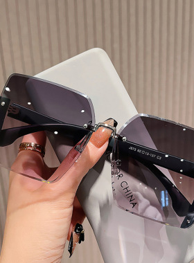 无框大方框2025新款女太阳镜大脸显瘦高级感防紫外线细闪妈妈墨镜