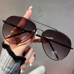 双梁老花眼镜男女灰片太阳镜墨镜茶片时尚高清超轻洋气遮光老光